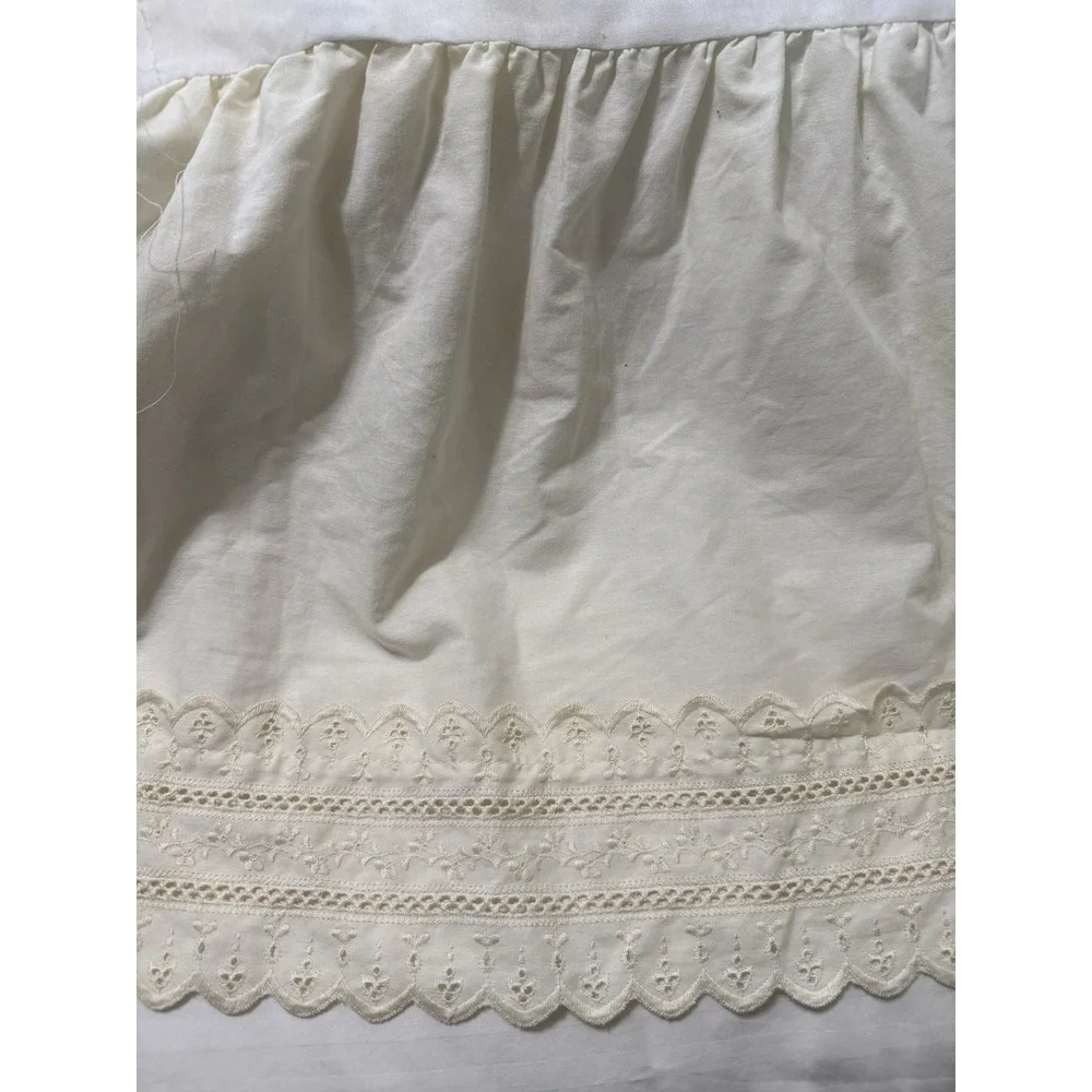 Vtg Twin Bedskirt Ruffle Eyelet Lace Embroidered Cream Cottage Farmhouse Flaws